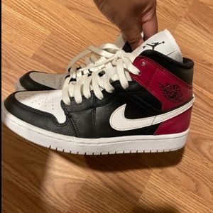 Air jordan 1 womens sneakers size 7